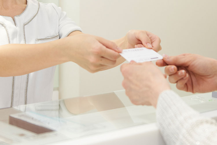 お持ちいただくもの